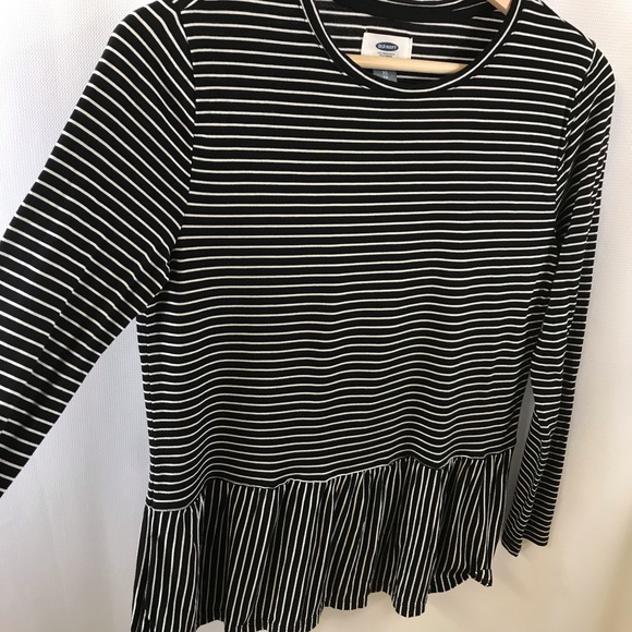 Old Navy striped Top black & white XS Long sleeve - Picture 4 of 8